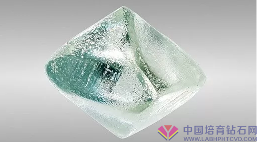 警醒：GIA又发觉了假裸钻，此次用的居然是用莫桑钻