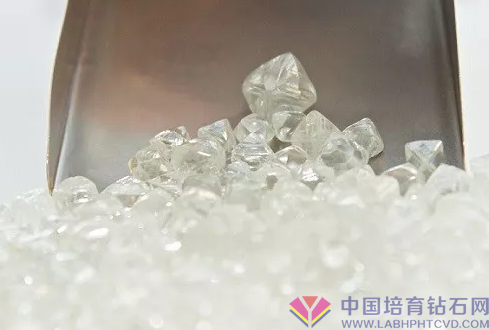 De Beers刚开始竞拍别的企业的裸钻
