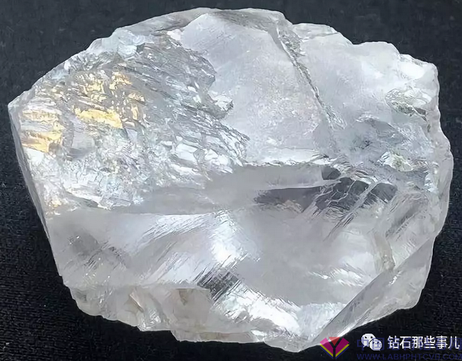 佩特拉发现425ct超大裸钻