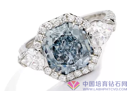 苏富比将竞拍3卡拉浓蓝钻石戒指