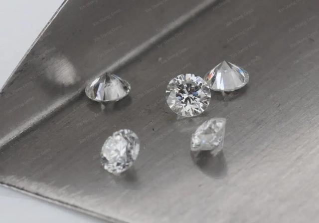 你知道培育钻石是怎么种出来的吗？